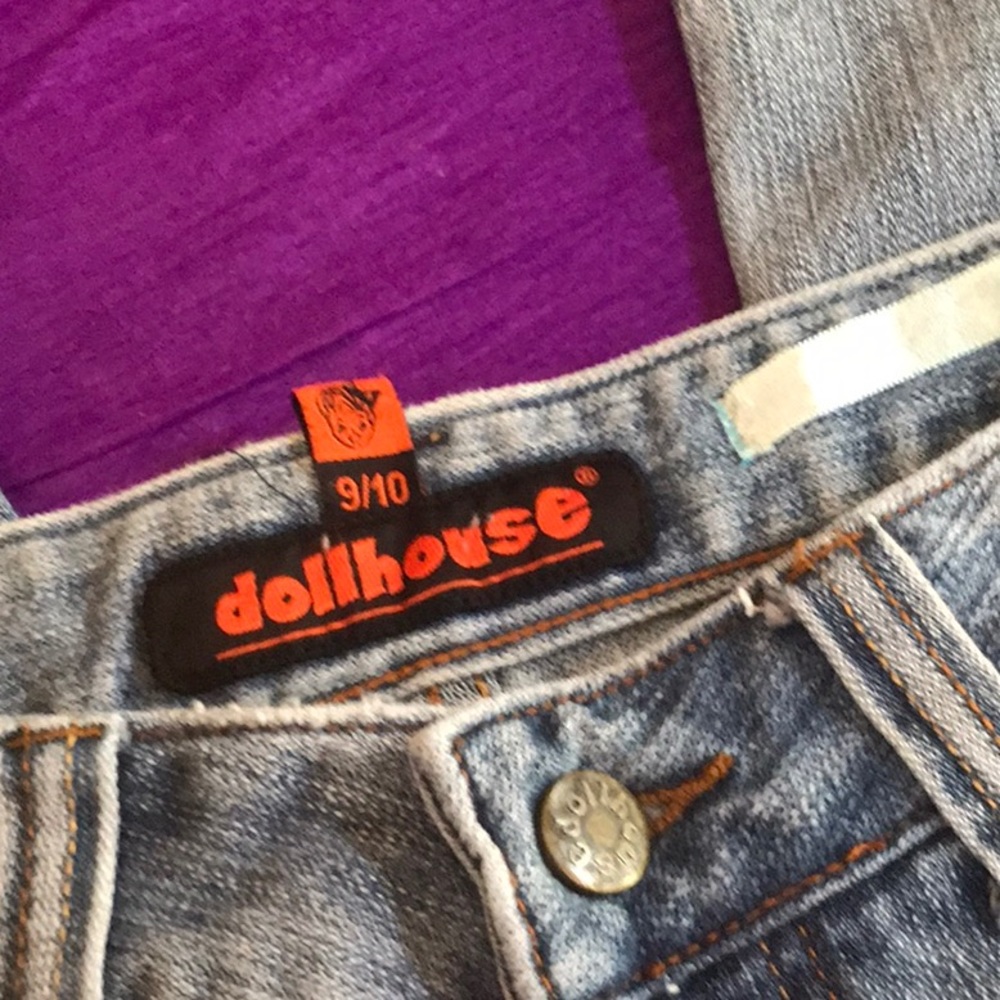 Dollhouse Capri jeans - Picture 1 of 3